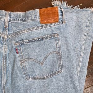 Levi’s Wedgie Mom Jean